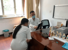 妈妈每天逼女儿跳绳3000个，孩子患上胫骨结节骨骺炎